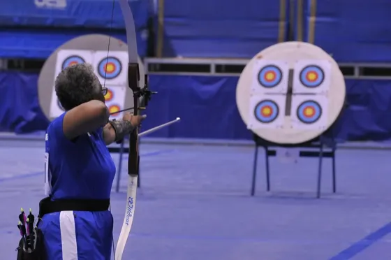 Archery For Women: Complete Equipment Buying Guide